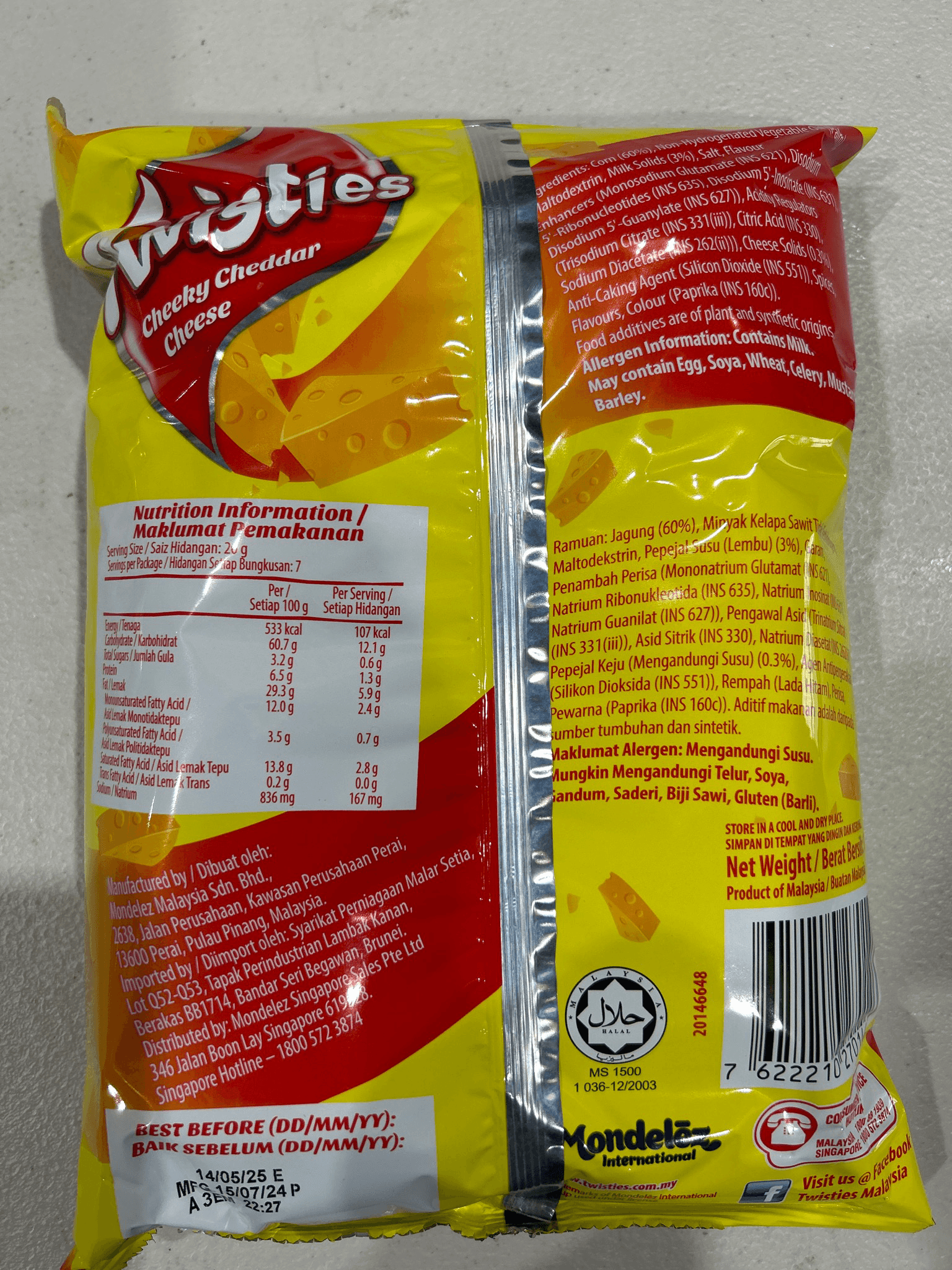 Twisties Cheese Big Family Pack 140g product image 2
